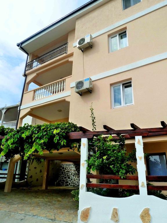 Apartments Papillon Podgorica Exteriör bild